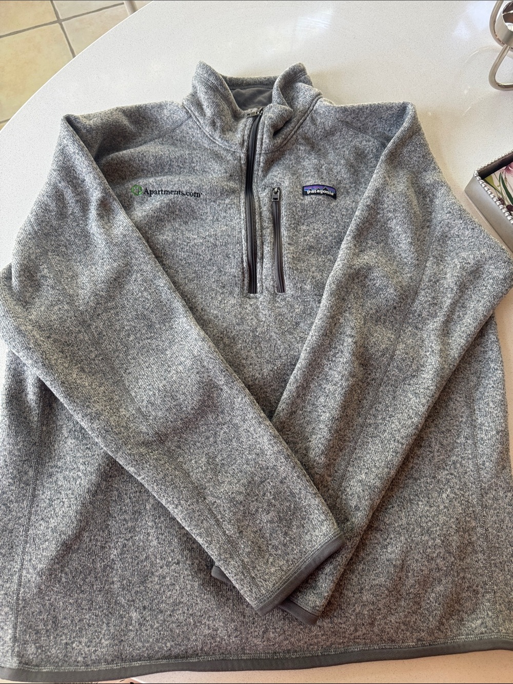 Worn 1x Patagonia Men’s Gray Half-Zip Pullover XL “apartment.com” embroidery